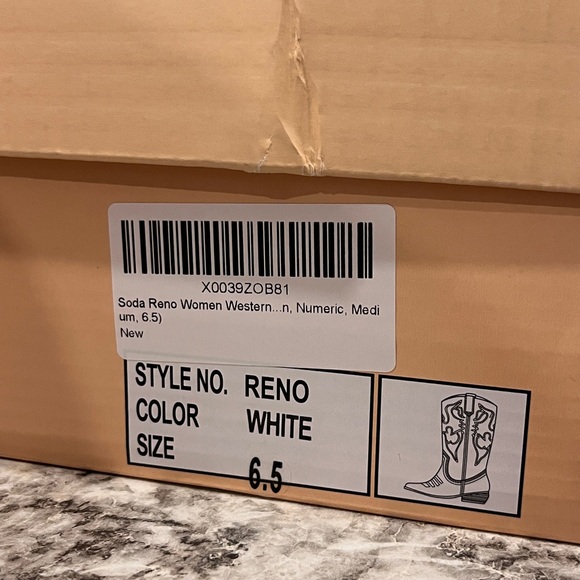 White cowgirl boots size 6.5 - Picture 9 of 9